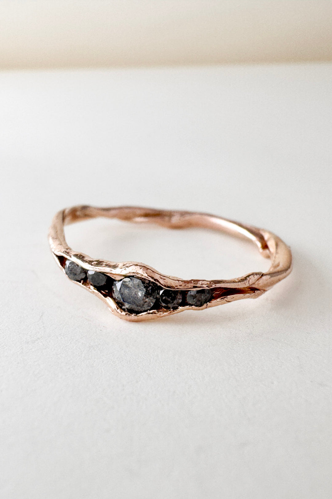 Anillo Vaina Mineral Talla 6.5