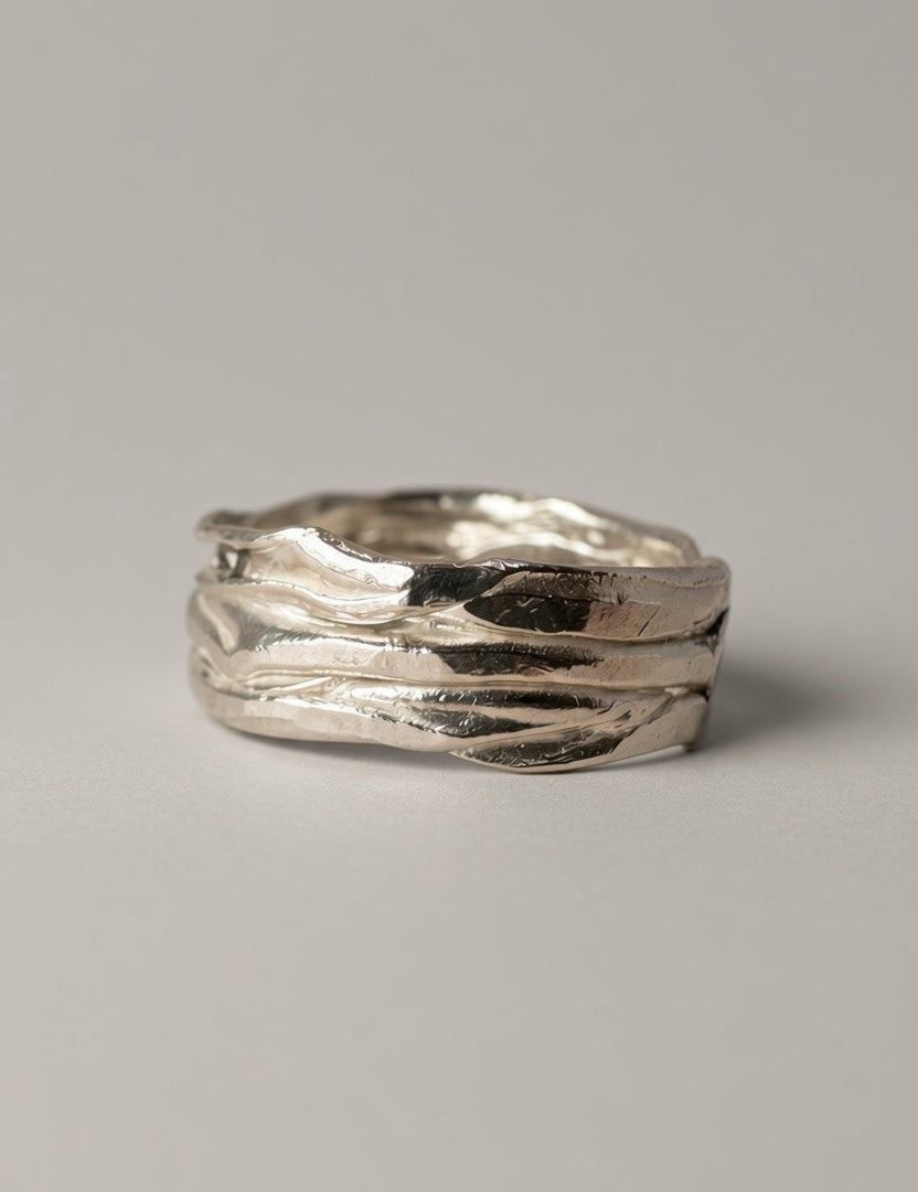 Anillo Pliegues Incrustados - Talla 6