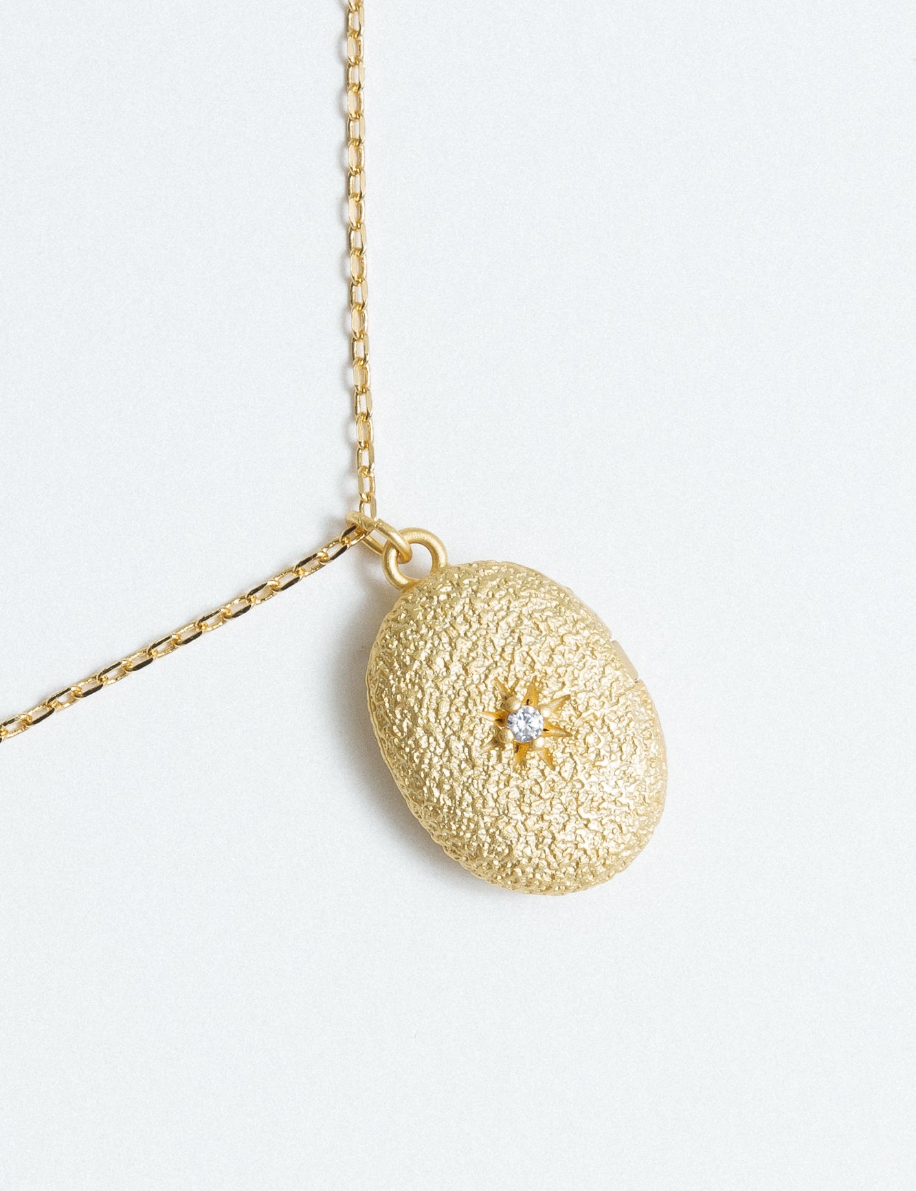 Collar Relicario CÂPÂ