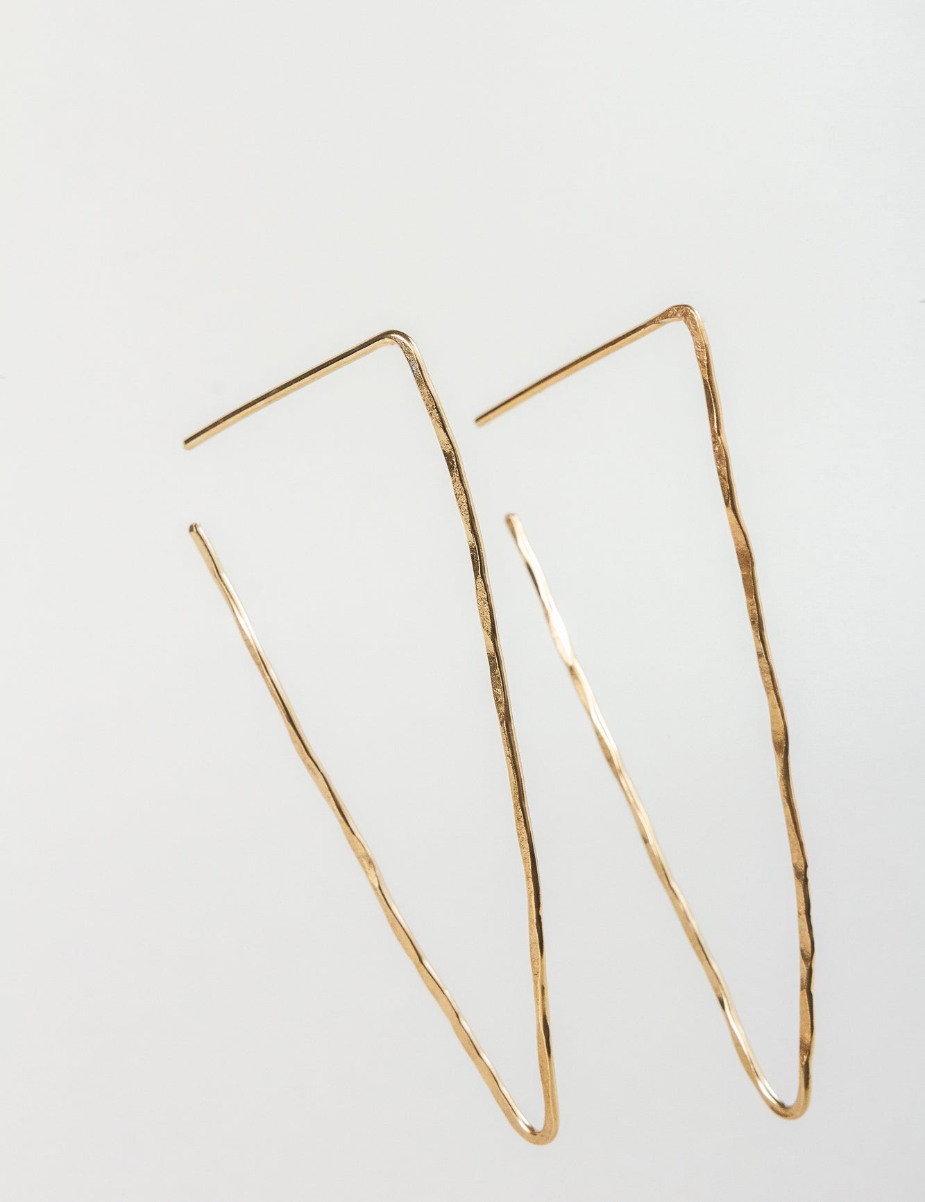 Aretes Triángulo Ligeros