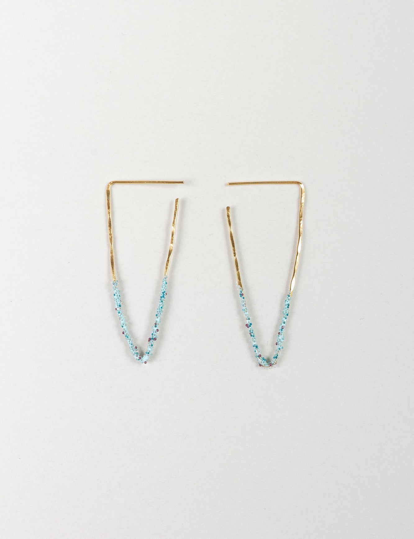 Aretes Triángulo Ligeros