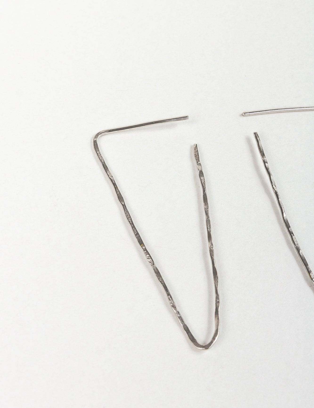 Aretes Triángulo Ligeros