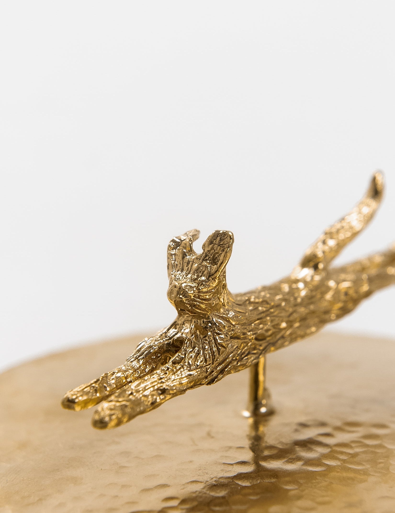 Escultura Gato Estirado